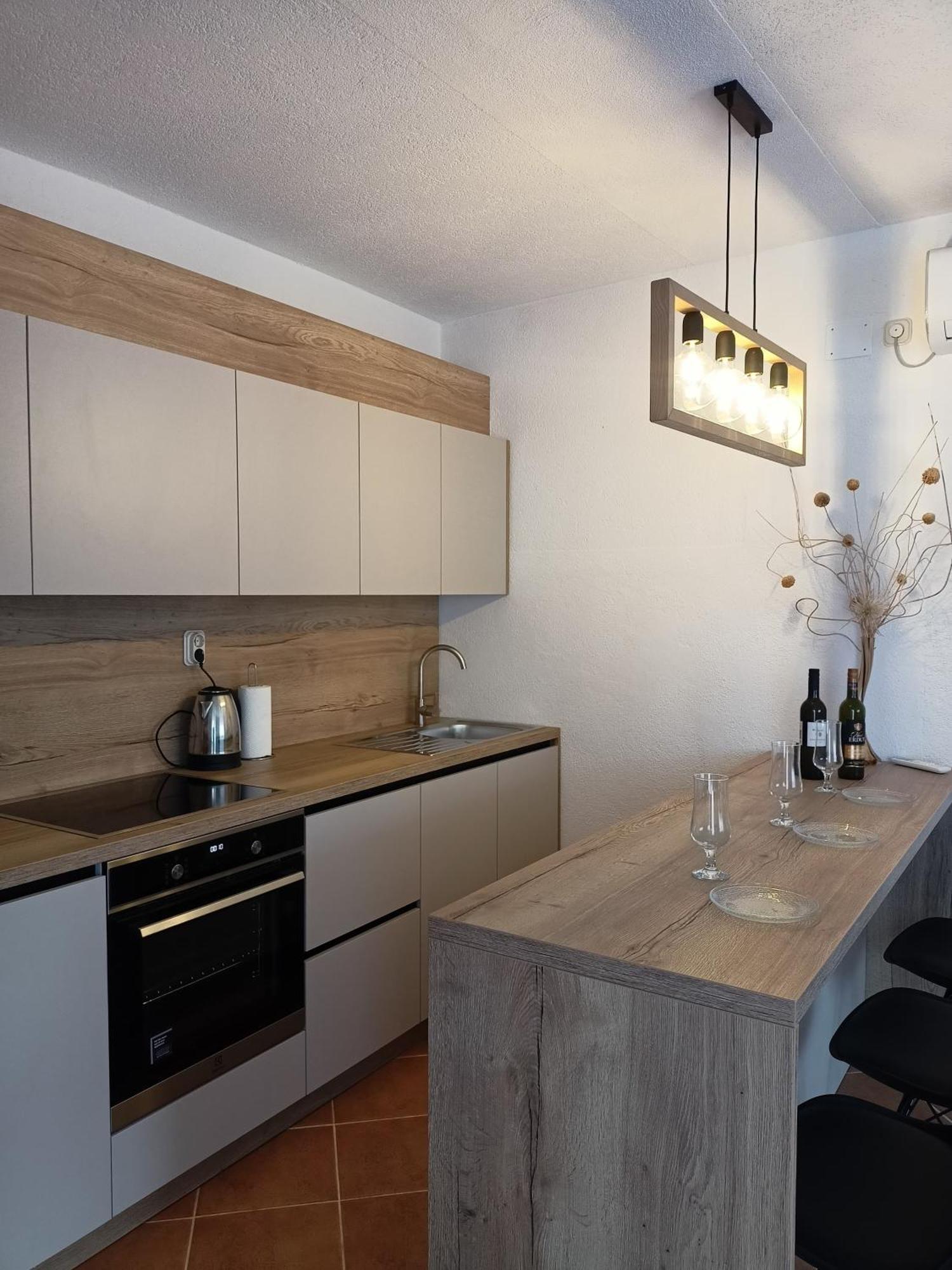 Village Apartment Zagvozd Exterior photo